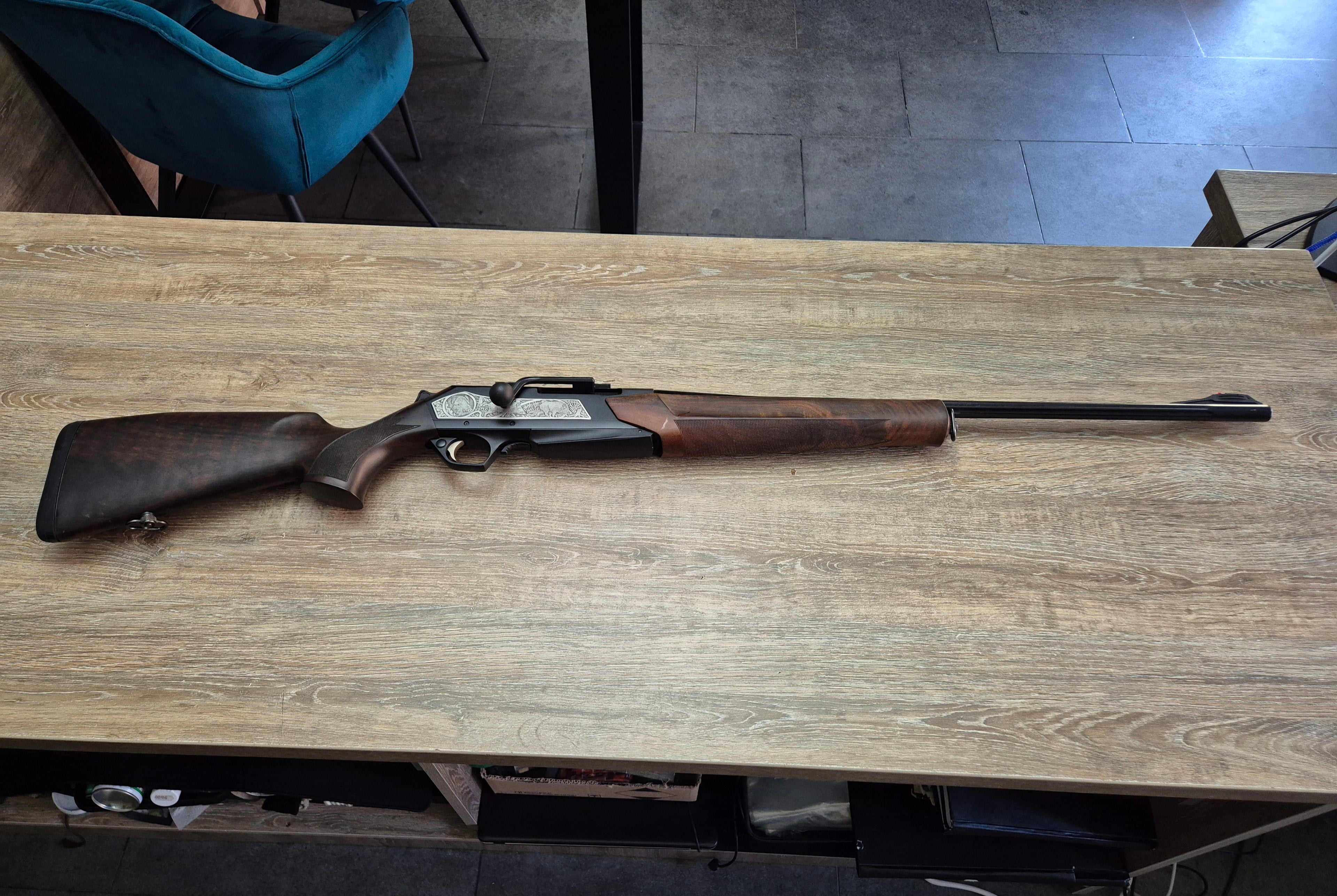 Carabina Browning Maral, cal 300 win mag, actiune liniara, weaver incl