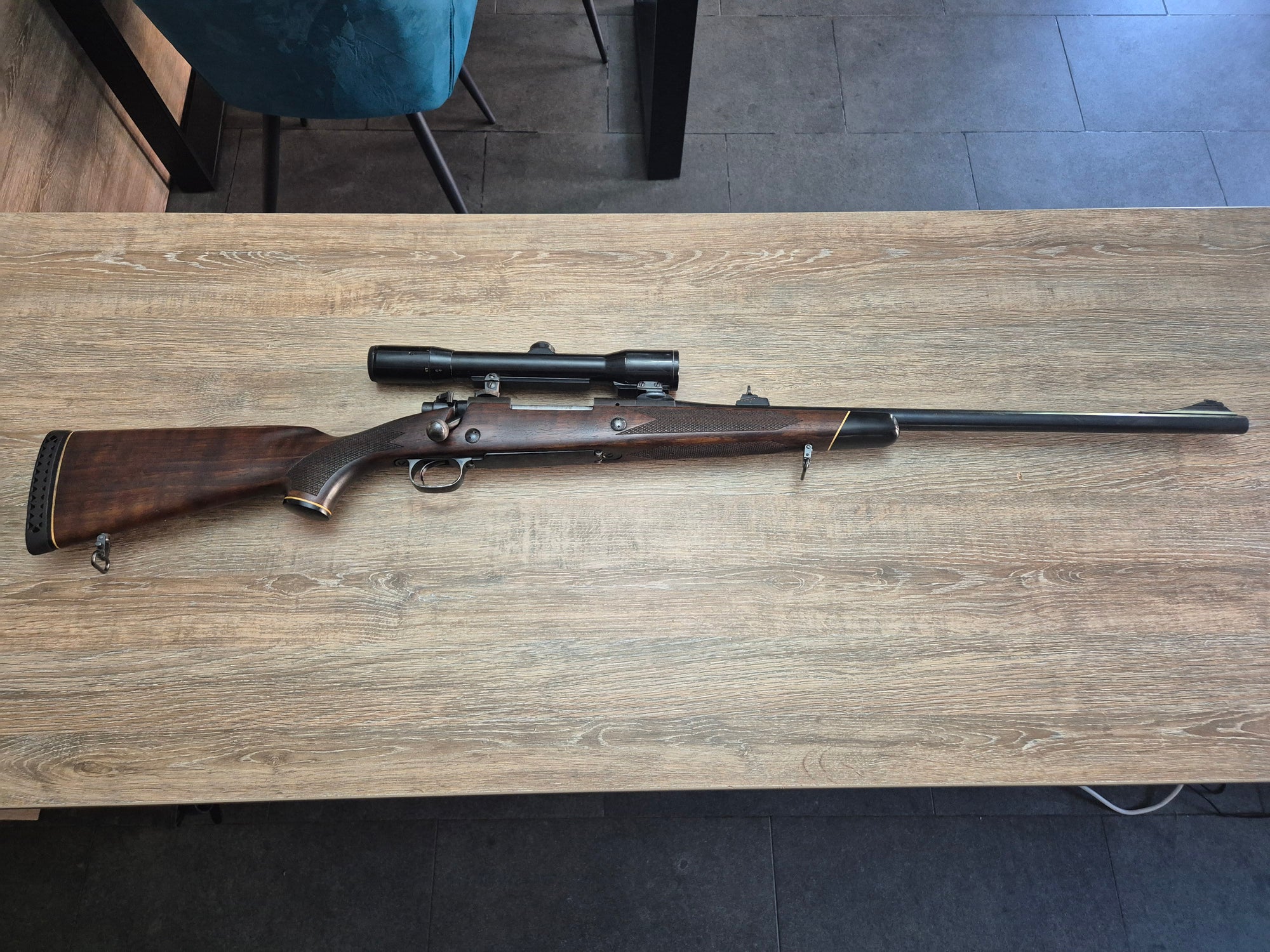 Carabina Winchester 70, cal 375 H&H, teava 60cm