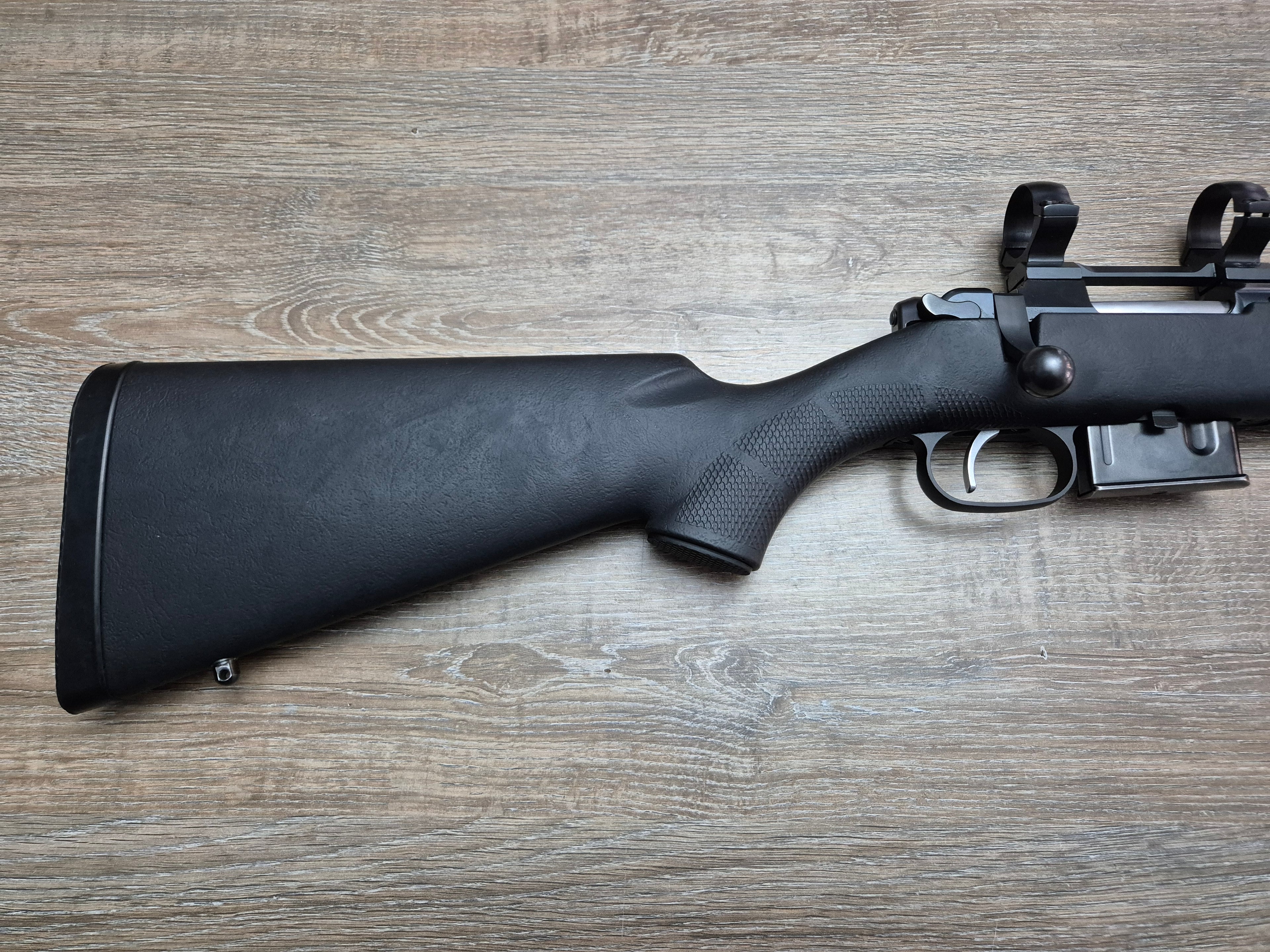 Carabina CZ 527, cal 223 rem, 47.5cm, pat sintetic, montura