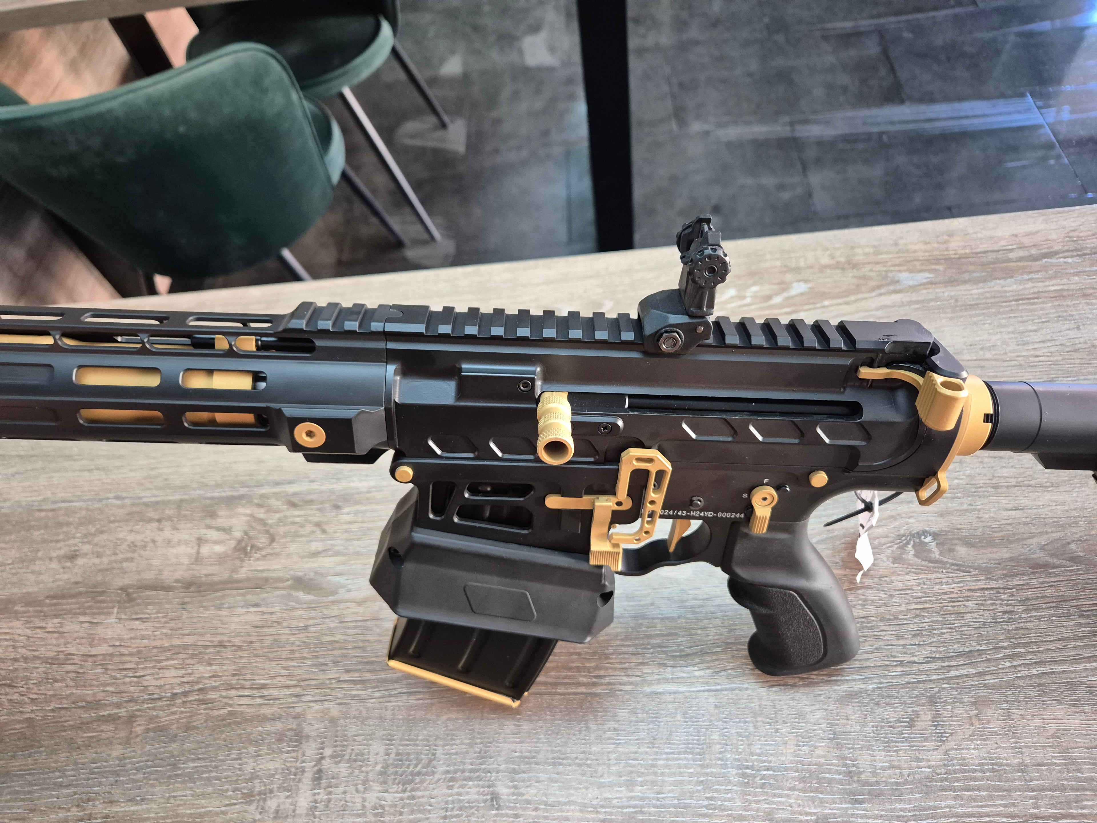 Lisa semiautomata Huglu XR8 PRO GOLD, cal 12, tactica