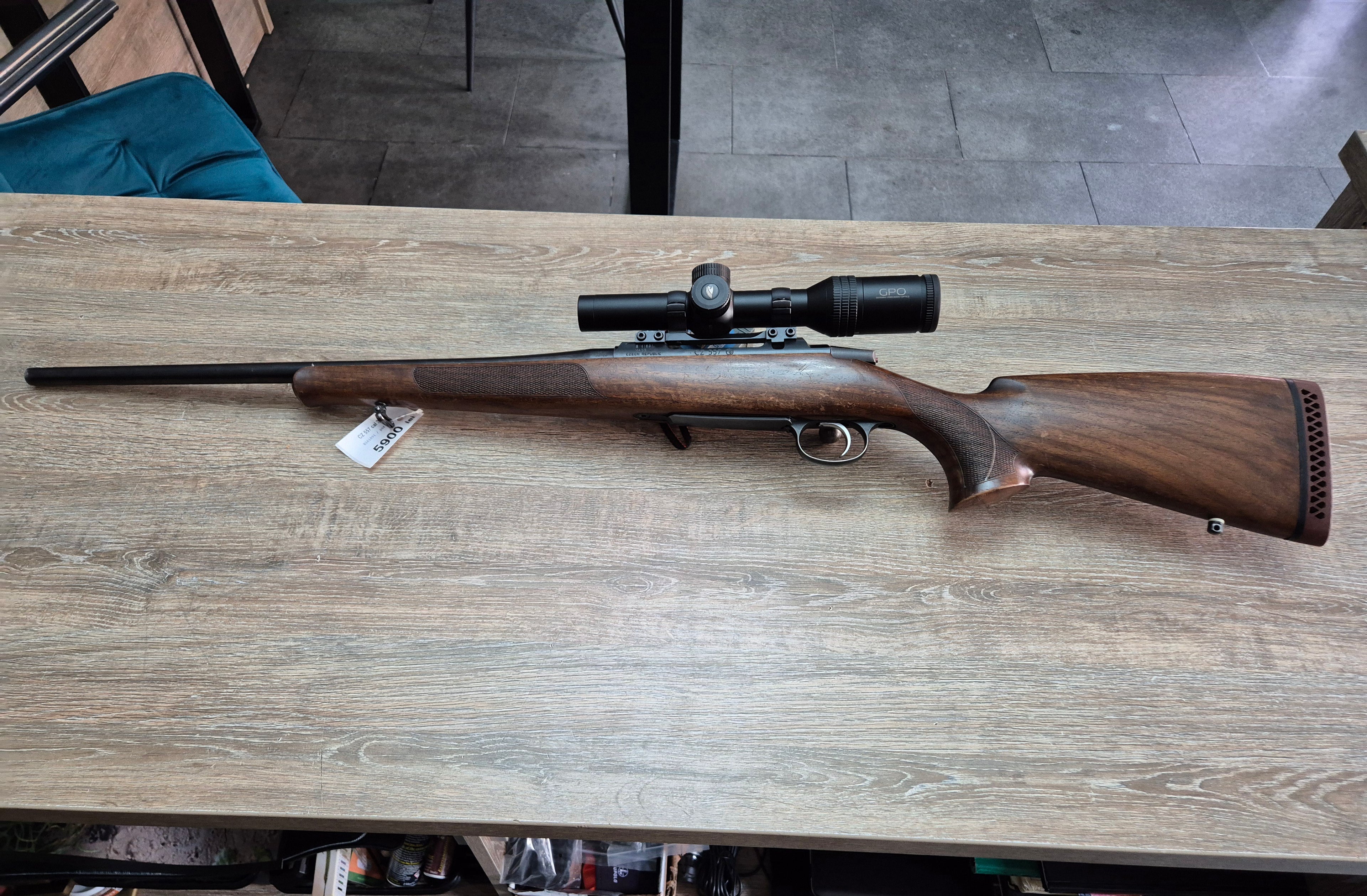 Carabina CZ 557, cal 30-06, teava 52cm, luneta GPO 1-6x24i