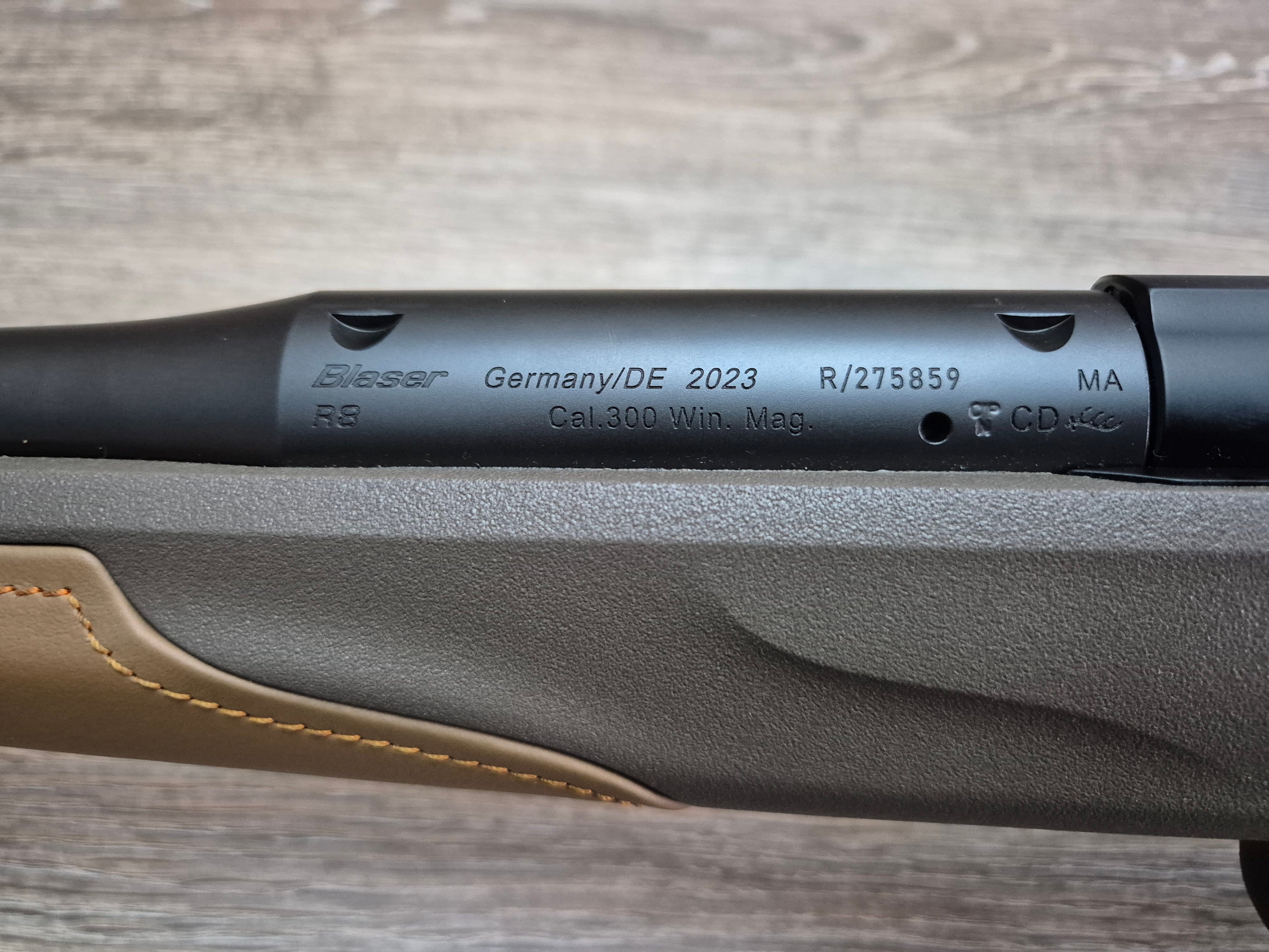 Carabina Blaser R8 Professional Success Savanna Leather, cal 300 win mag, filet