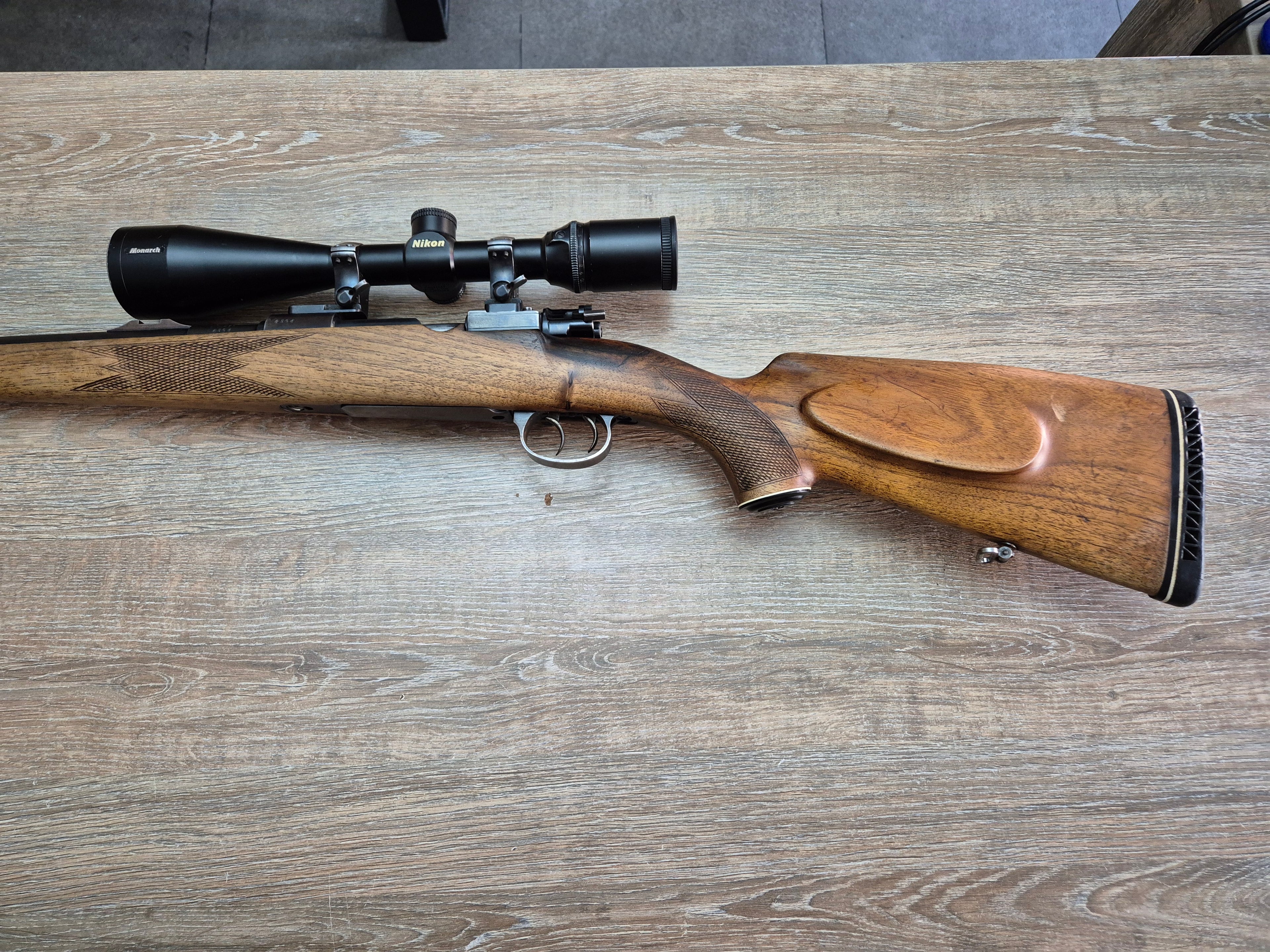 Carabina Mauser 98, cal 8x57JS, teava 52cm, cătări, luneta