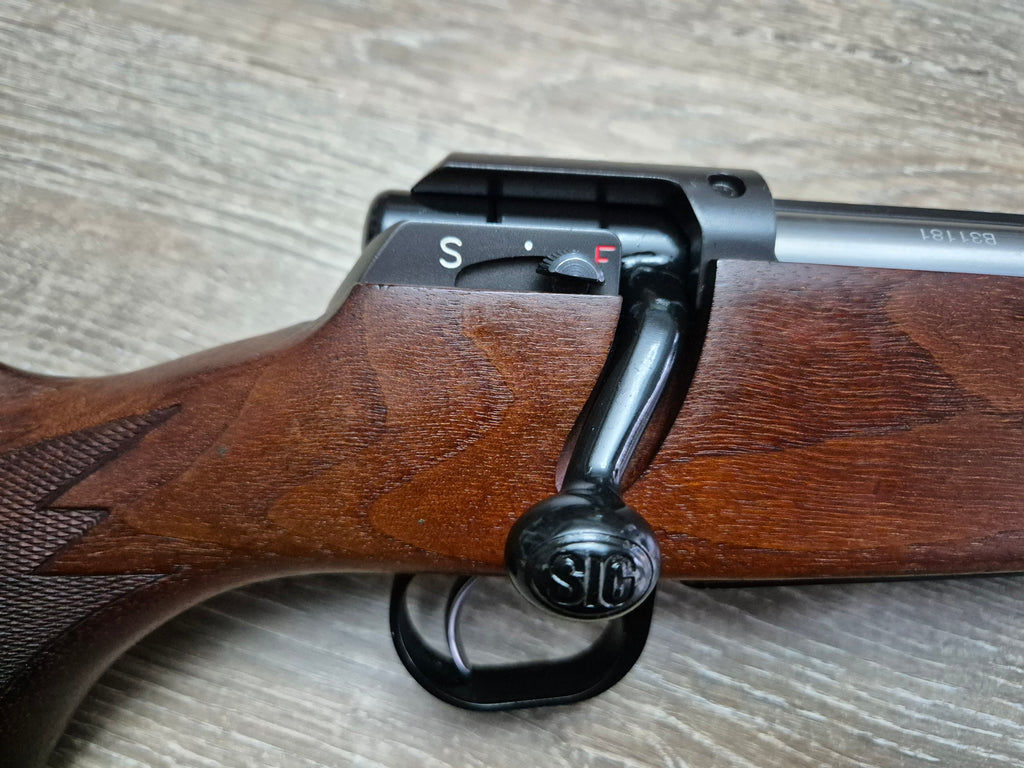 Carabina SIG 98, cal 9,3x62, teava 56cm, pat lemn
