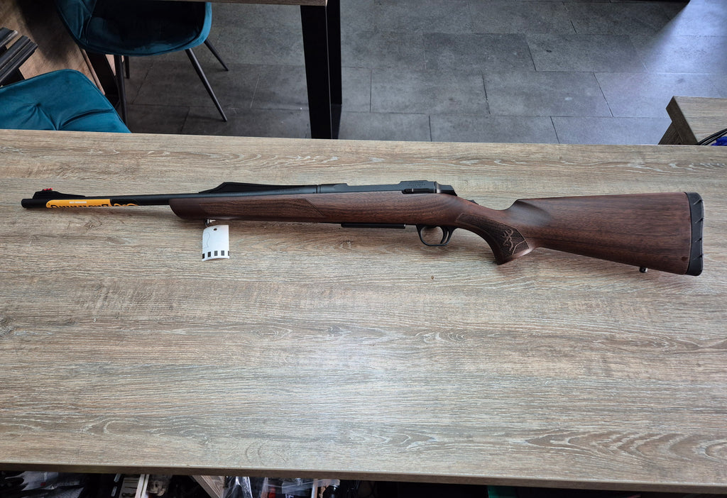 Carabina Browning A-Bolt 3+ Hunter, cal 30-06, 51cm, pat lemn, cătări
