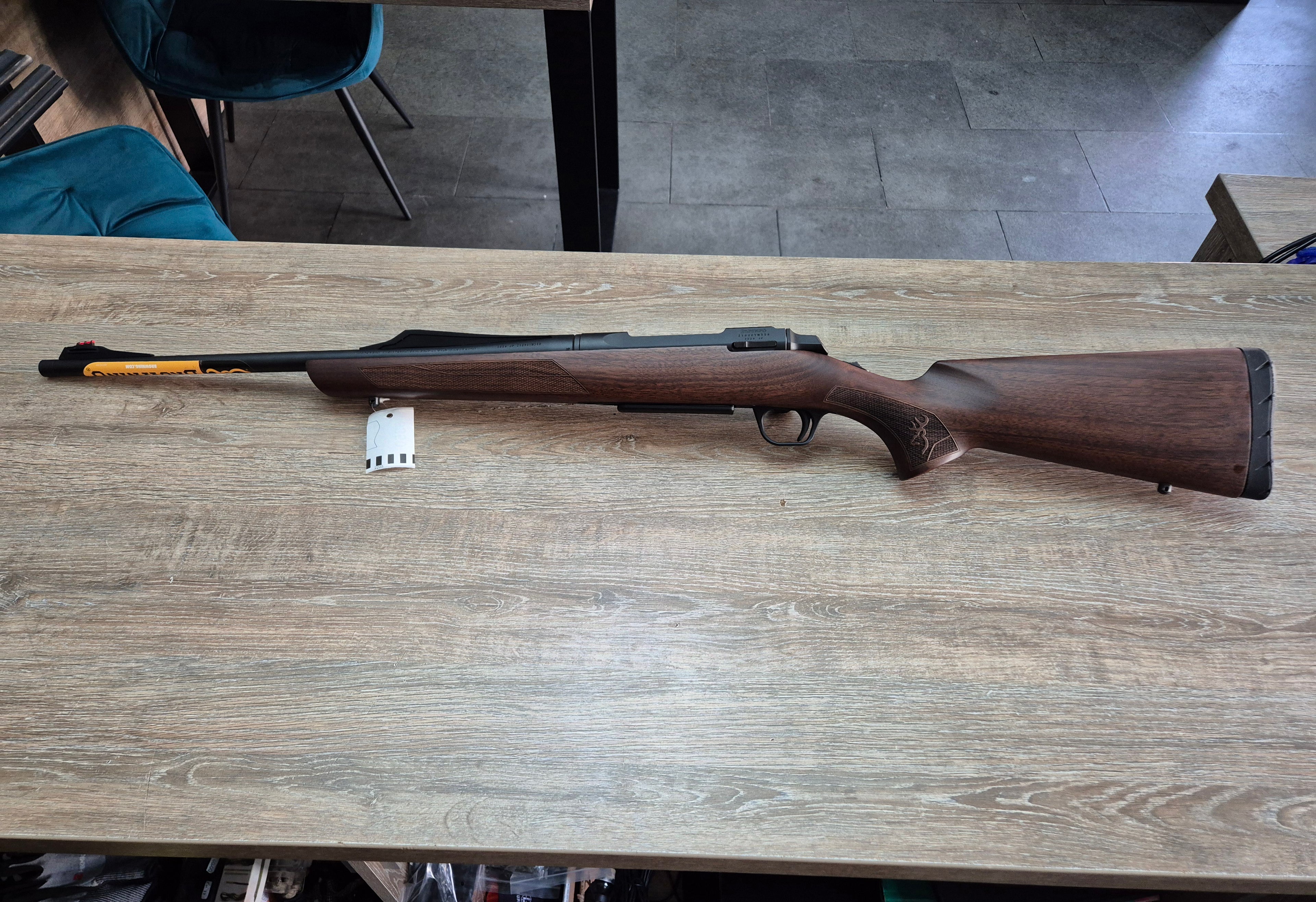 Carabina Browning A-Bolt 3+ Hunter, cal 30-06, 51cm, pat lemn, cătări