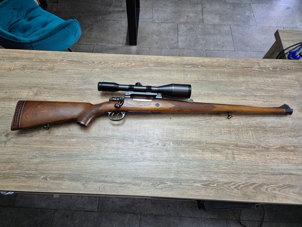 Carabina Zastava, cal 300 win mag, 51cm, pat lemn Stutzen, luneta