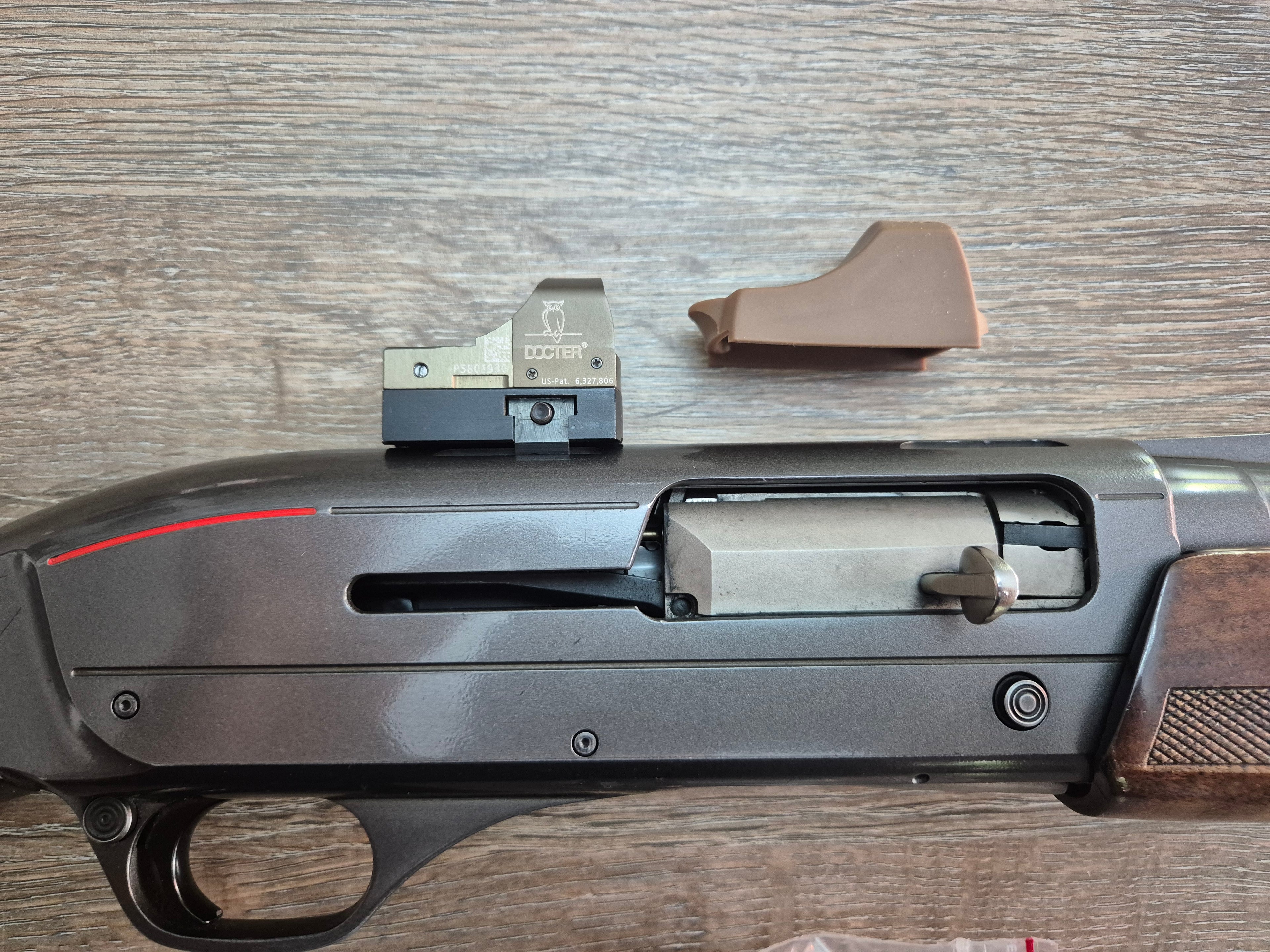 Lisa semiautomata Winchester SX3, cal 12, 76cm, red dot Docter inclus