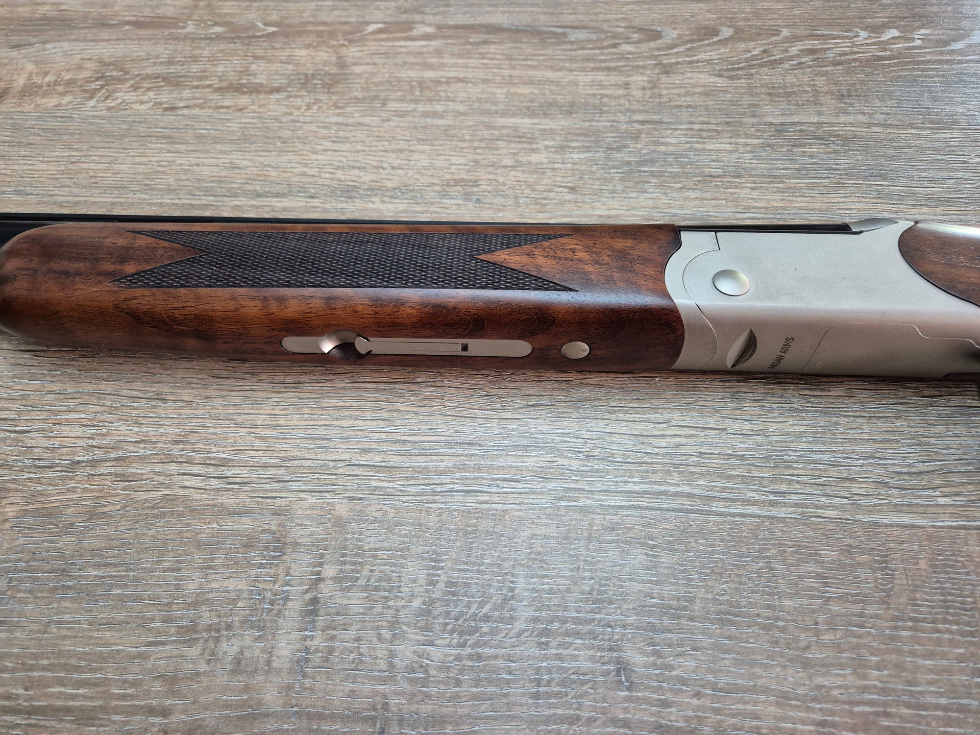 Bock Aksan Arms, cal 20/76, tevi 71cm, pat lemn, silver