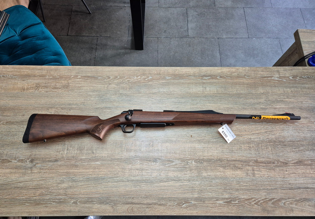 Carabina Browning A-Bolt 3+ Hunter, cal 30-06, 51cm, pat lemn, cătări