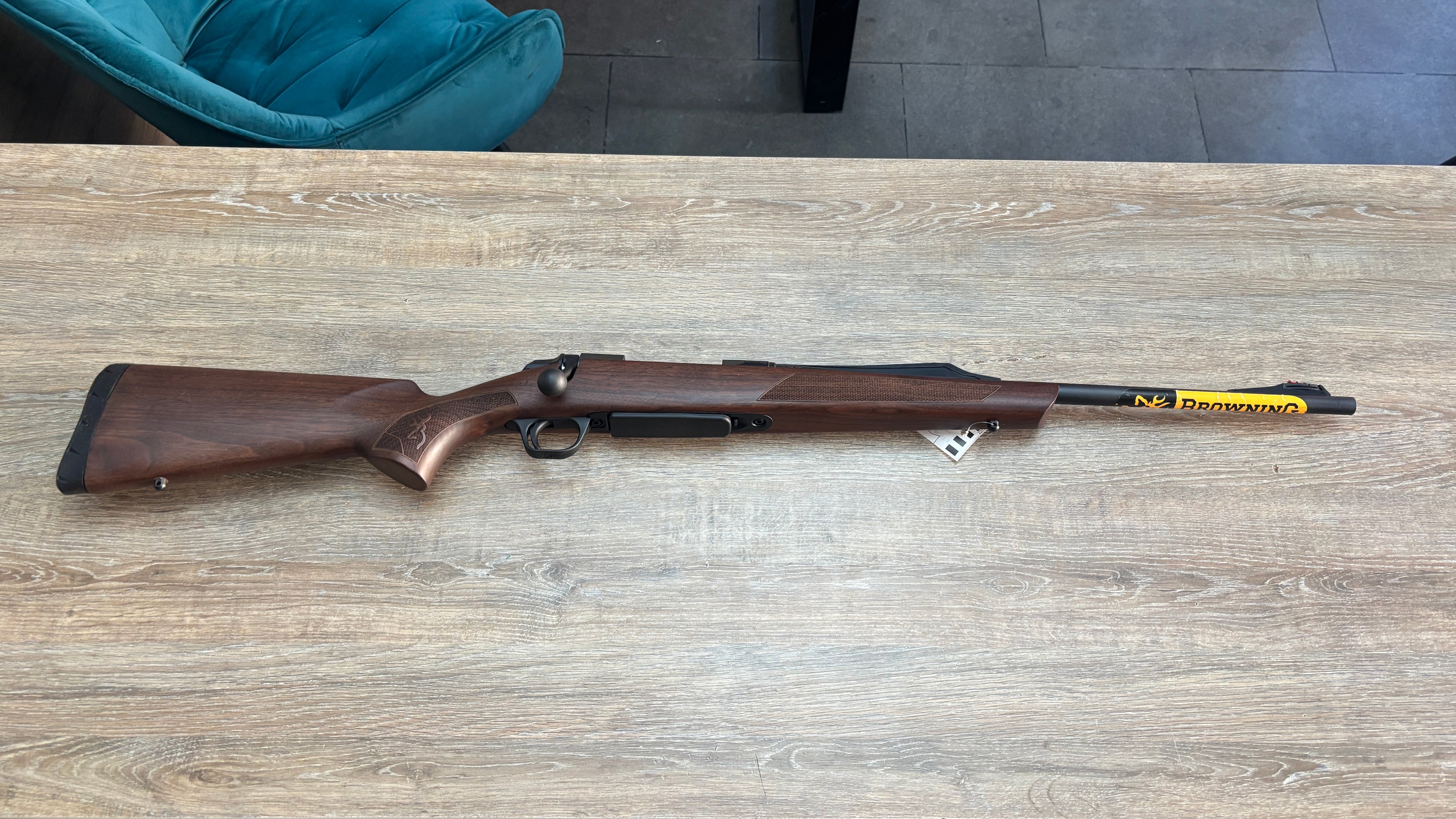 Carabina Browning A-Bolt 3+ Hunter, cal 30-06, 51cm, pat lemn, cătări