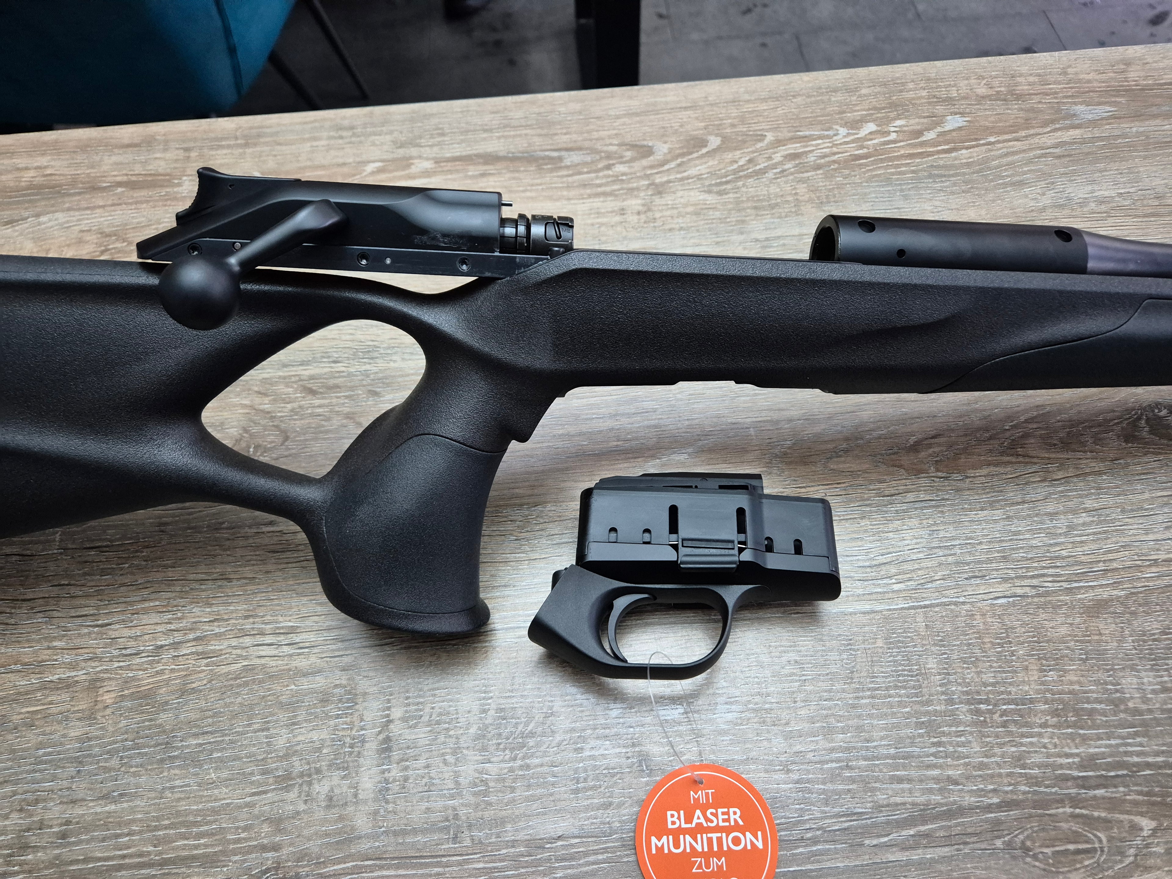 Carabina Blaser R8 Professional Success, cal 8x68S, 65cm, filet