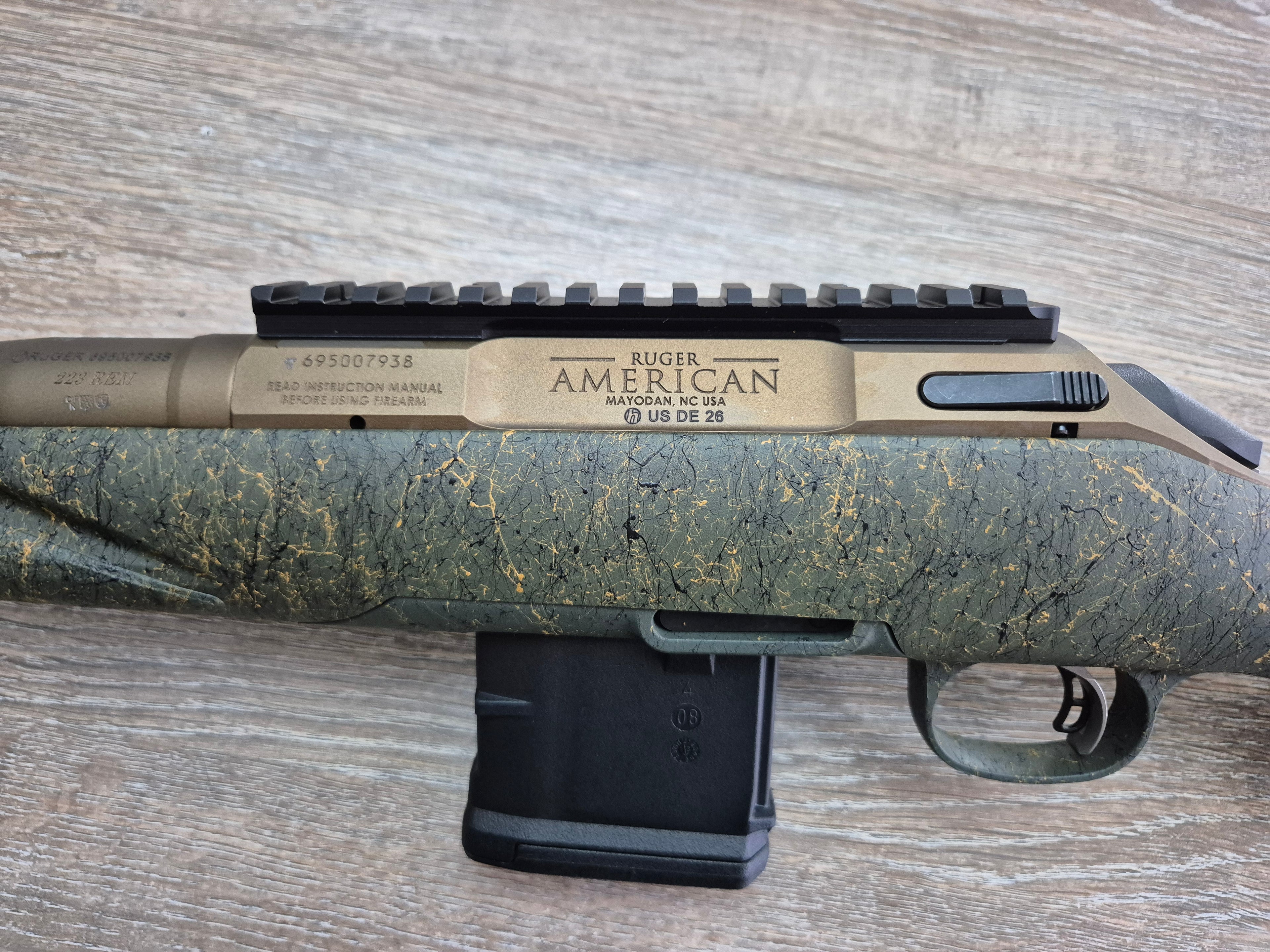 Carabina Ruger American Gen II Predator, cal 223 rem, teava fluted cerakote, picatinny