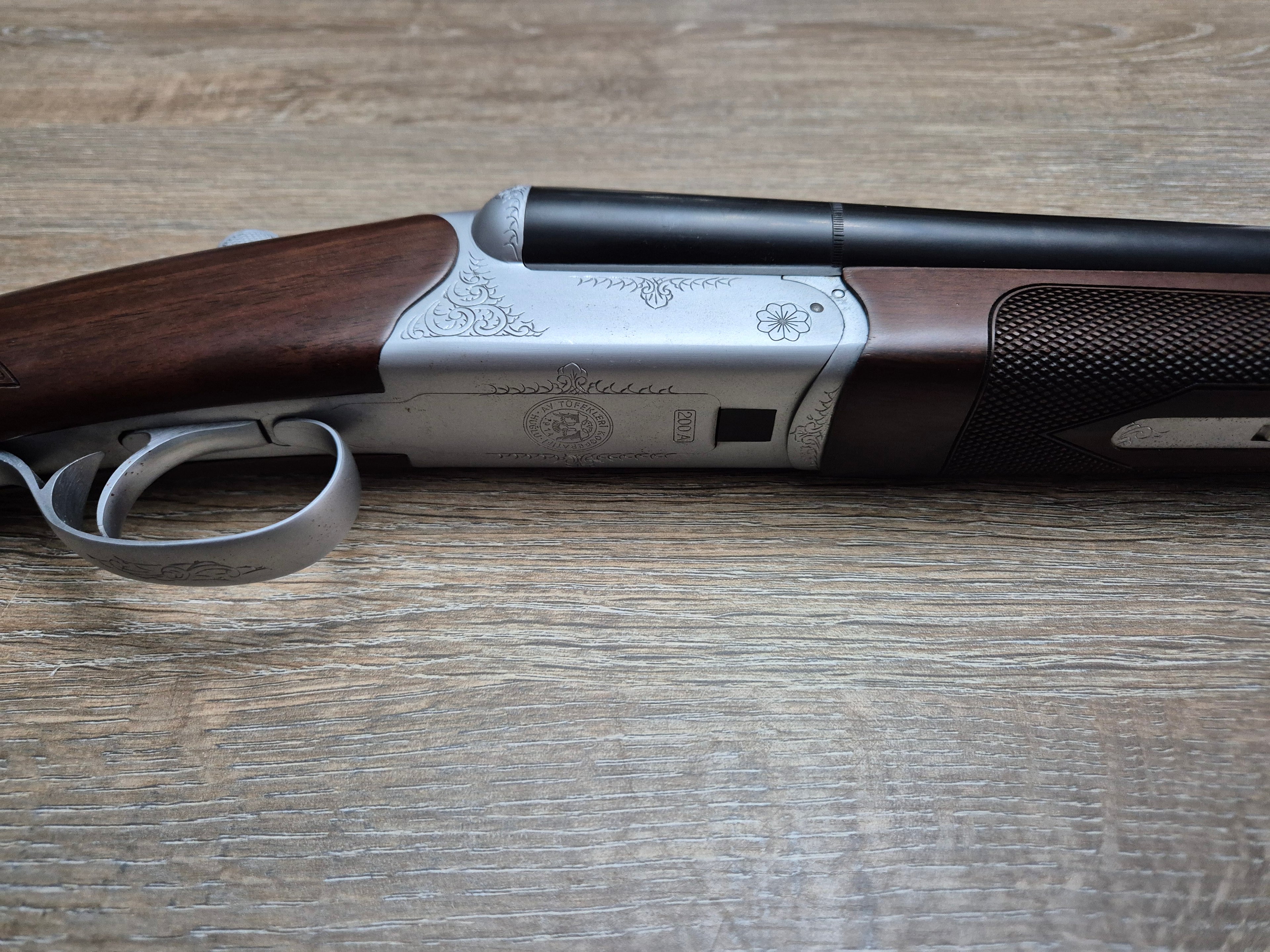 Lisa Huglu 200A, cal 20/76, tevi 71cm, socuri