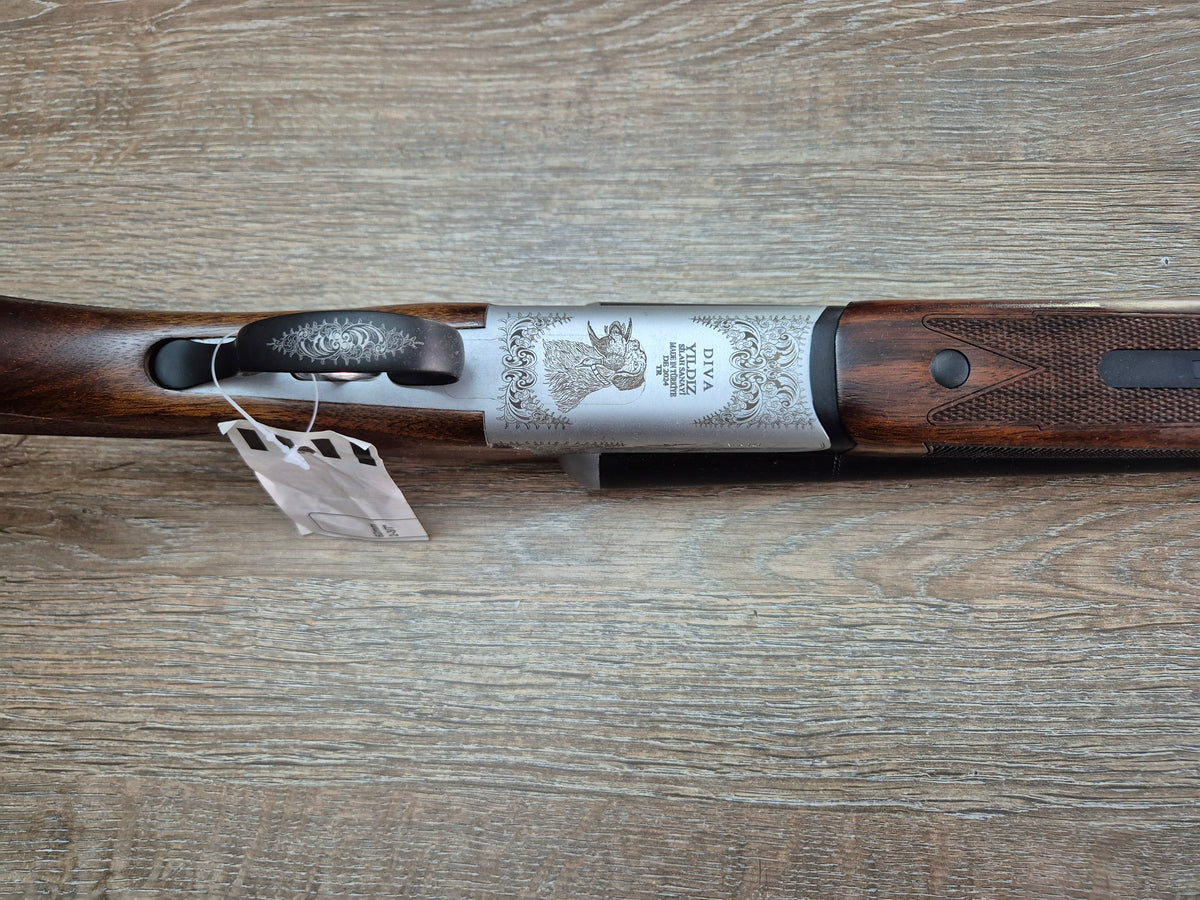 Lisa Mercury Diva, cal 12/76, tevi 71.5cm, socuri