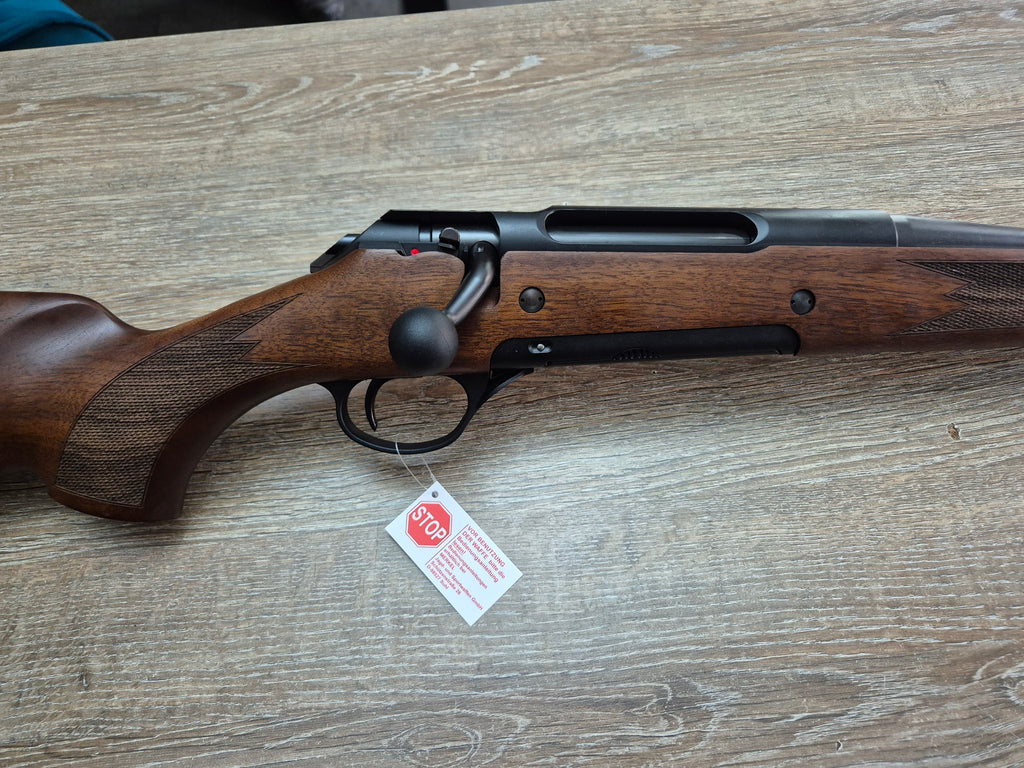 Carabina Haenel Jaeger 10, cal 243 win, 56cm, pat lemn