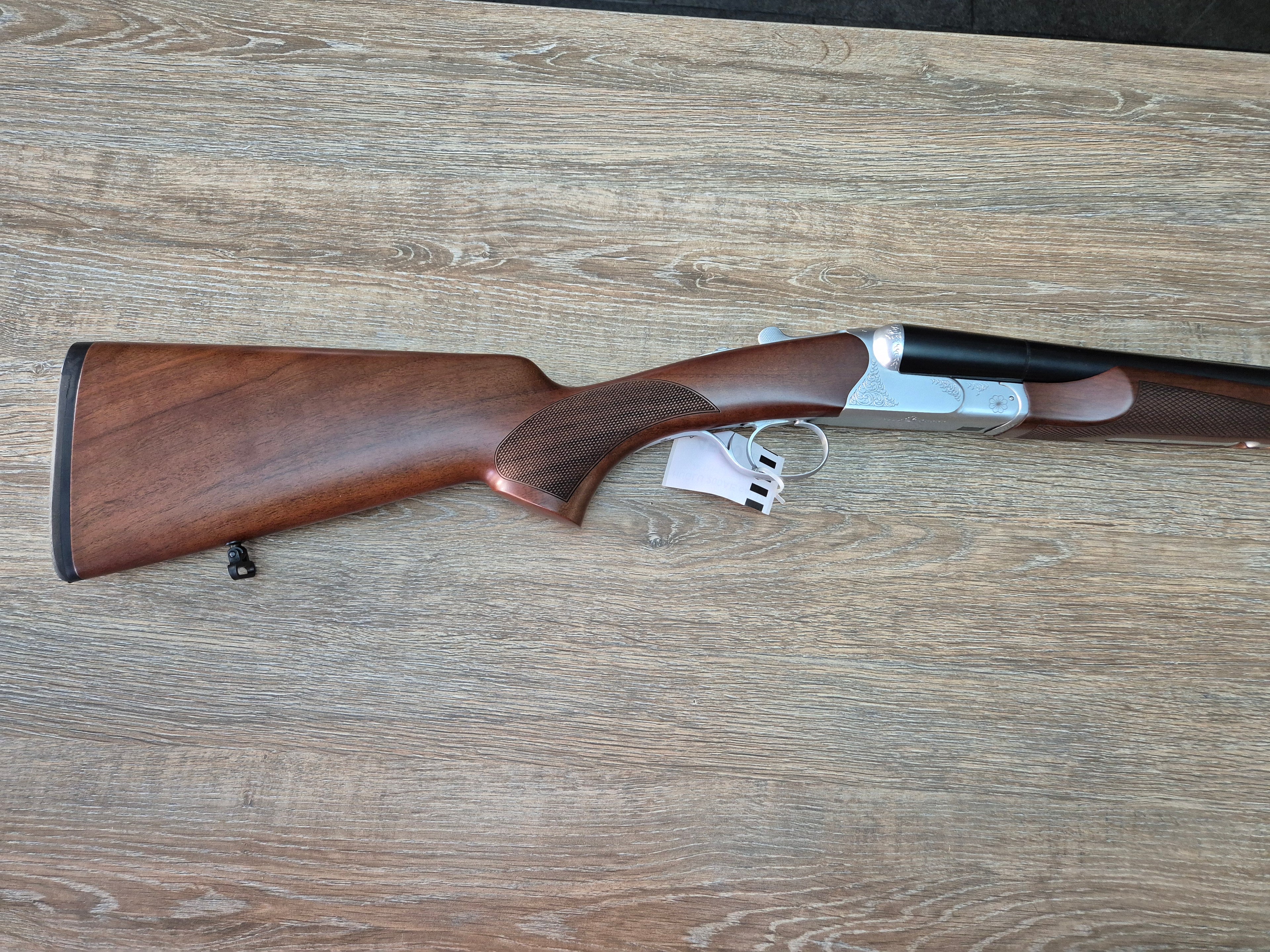 Lisa Huglu 200AE, cal 12/76, tevi 71cm, socuri