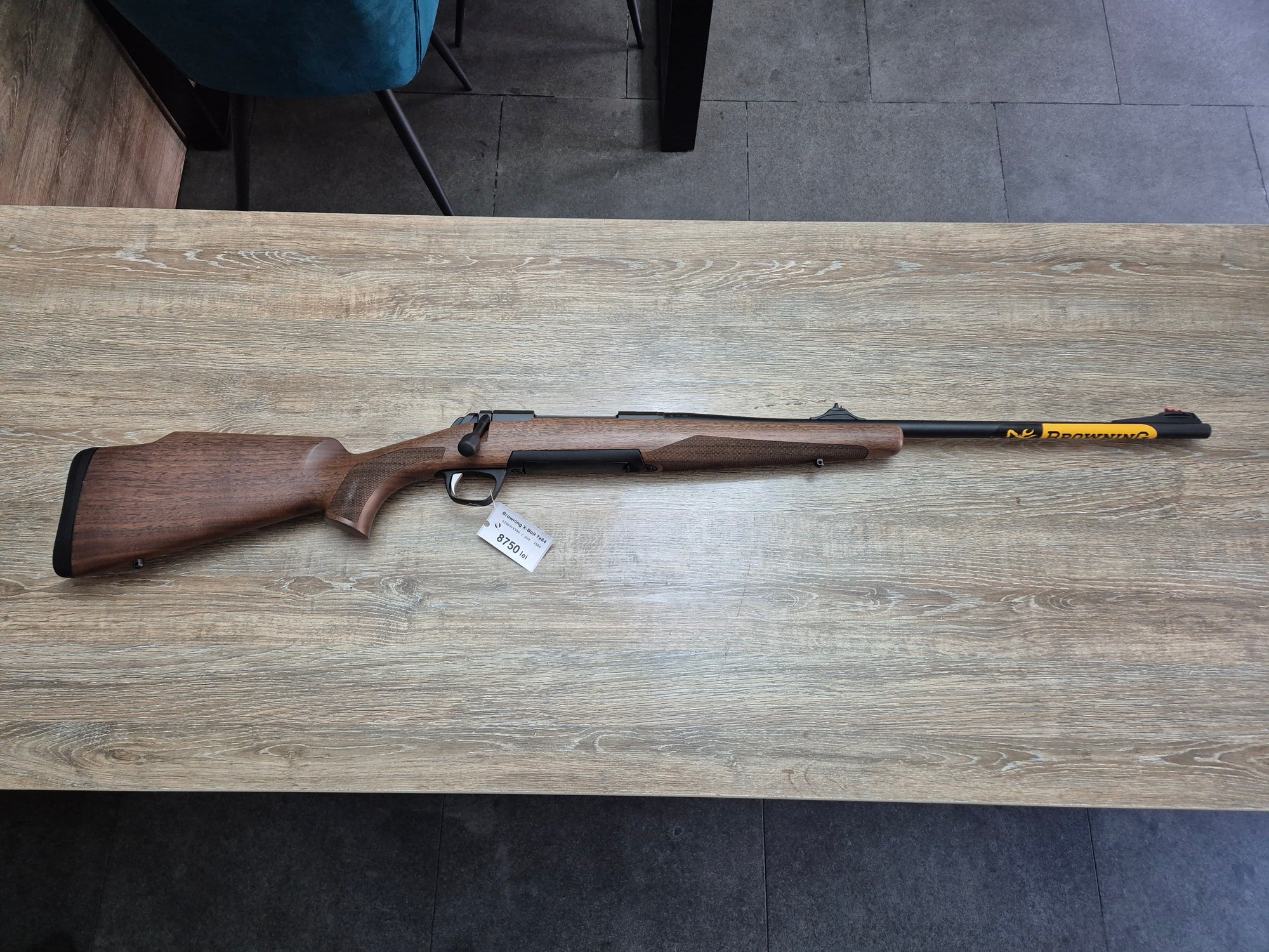 Carabina Browning X-Bolt Hunter 2, cal 7x64, 56cm, lemn, cătări