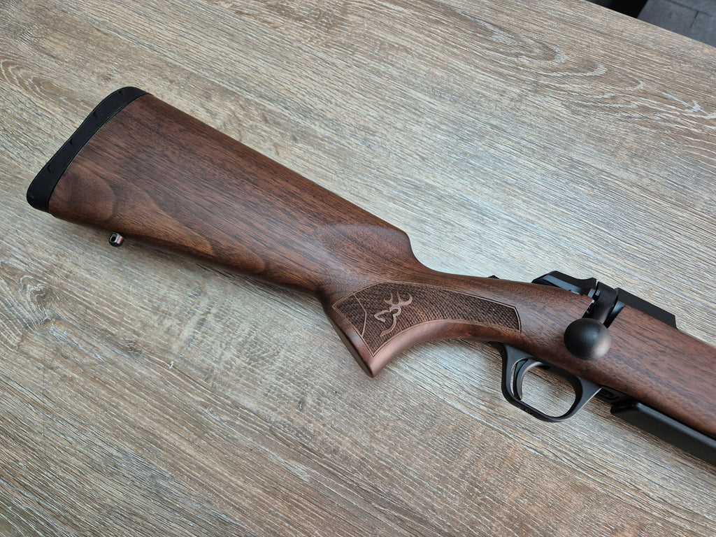 Carabina Browning A-Bolt 3+ Hunter, cal 30-06, 51cm, pat lemn, cătări