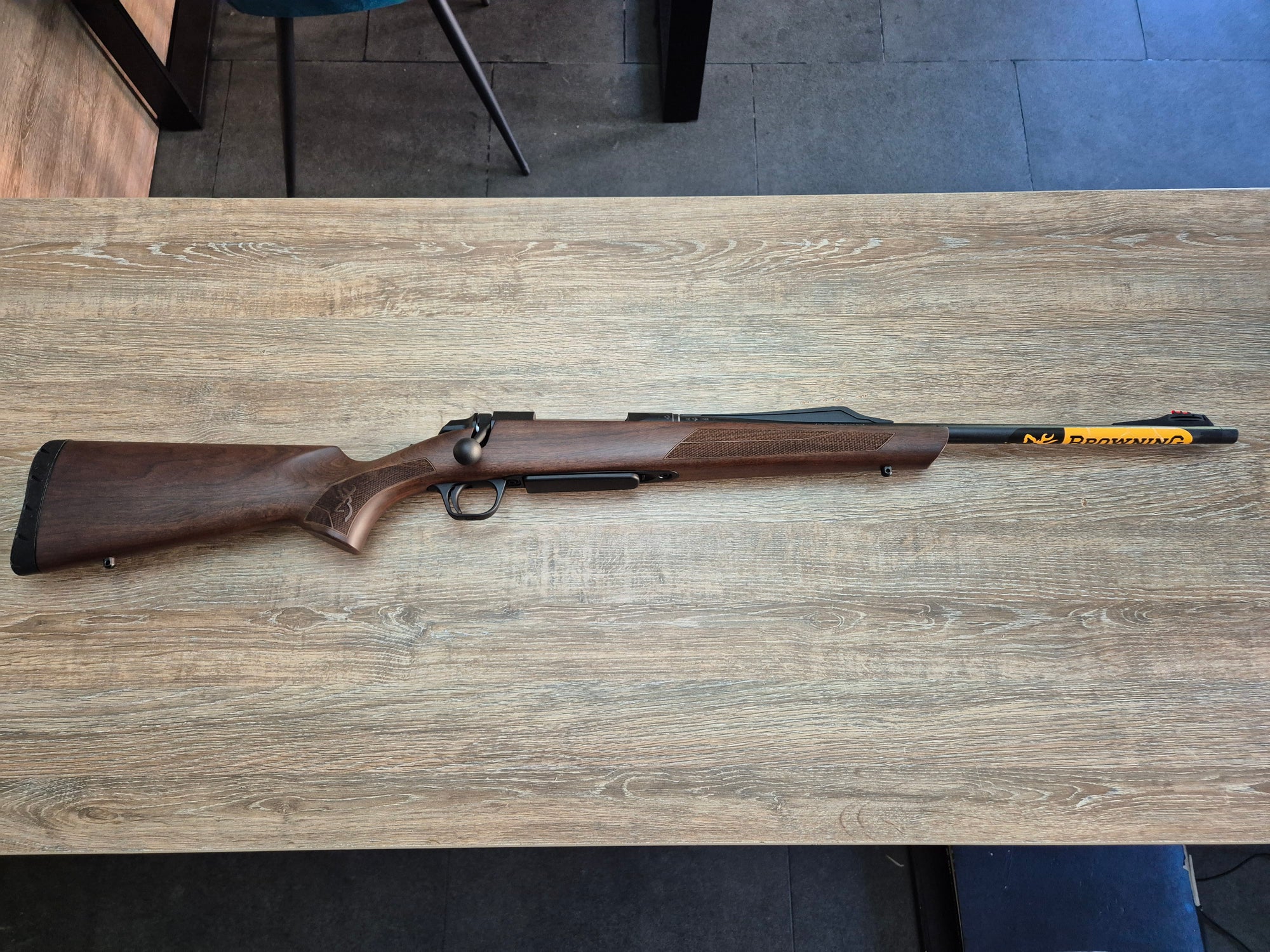 Carabina Browning A-Bolt 3+ Hunter, cal 30-06, 51cm, pat lemn, cătări