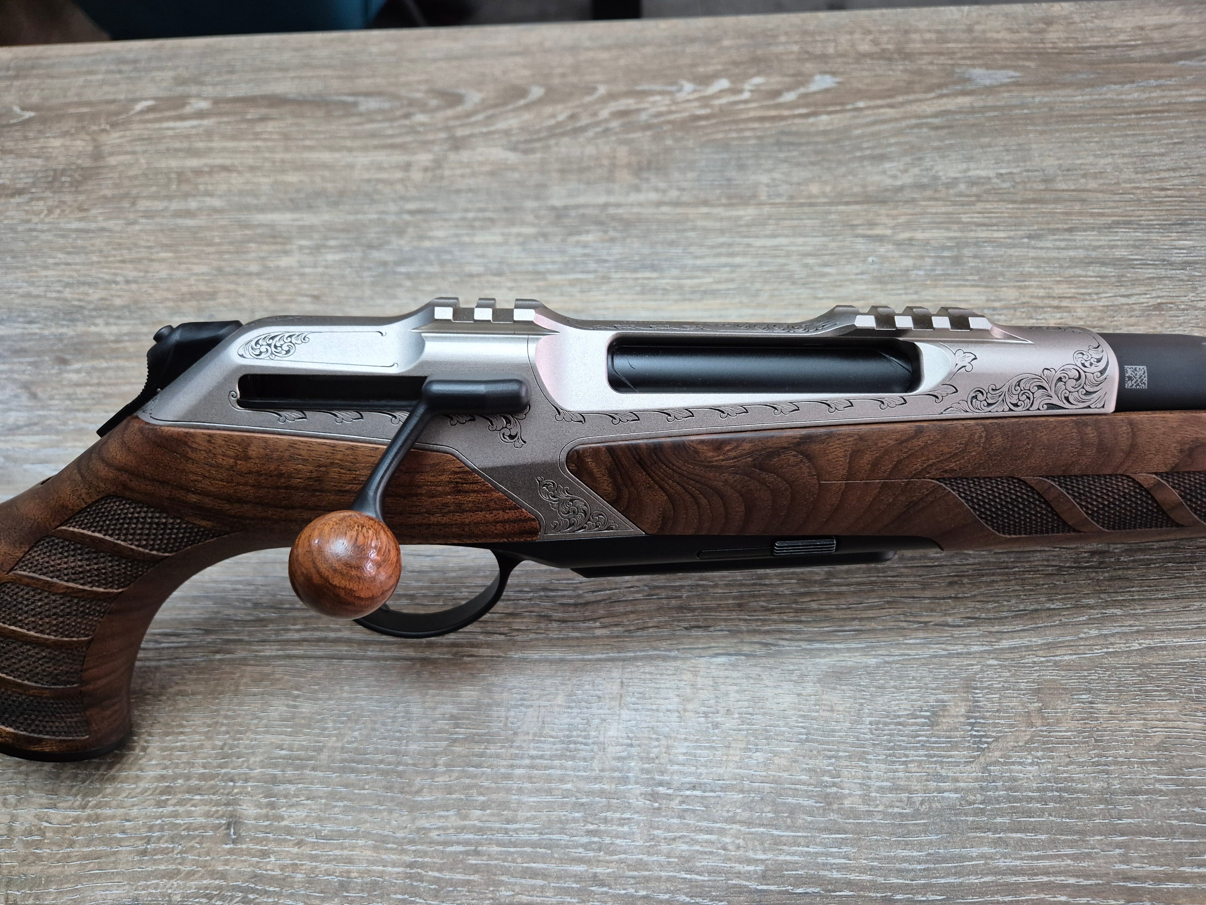 Carabina Merkel RX Helix Wildboar, cal 30-06, teava fluted 53cm, lemn grad 4