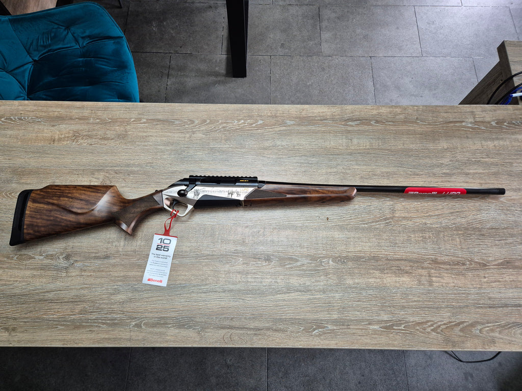 Carabina Benelli Lupo Deluxe cal 300 win mag, 61cm, pat lemn, gravuri
