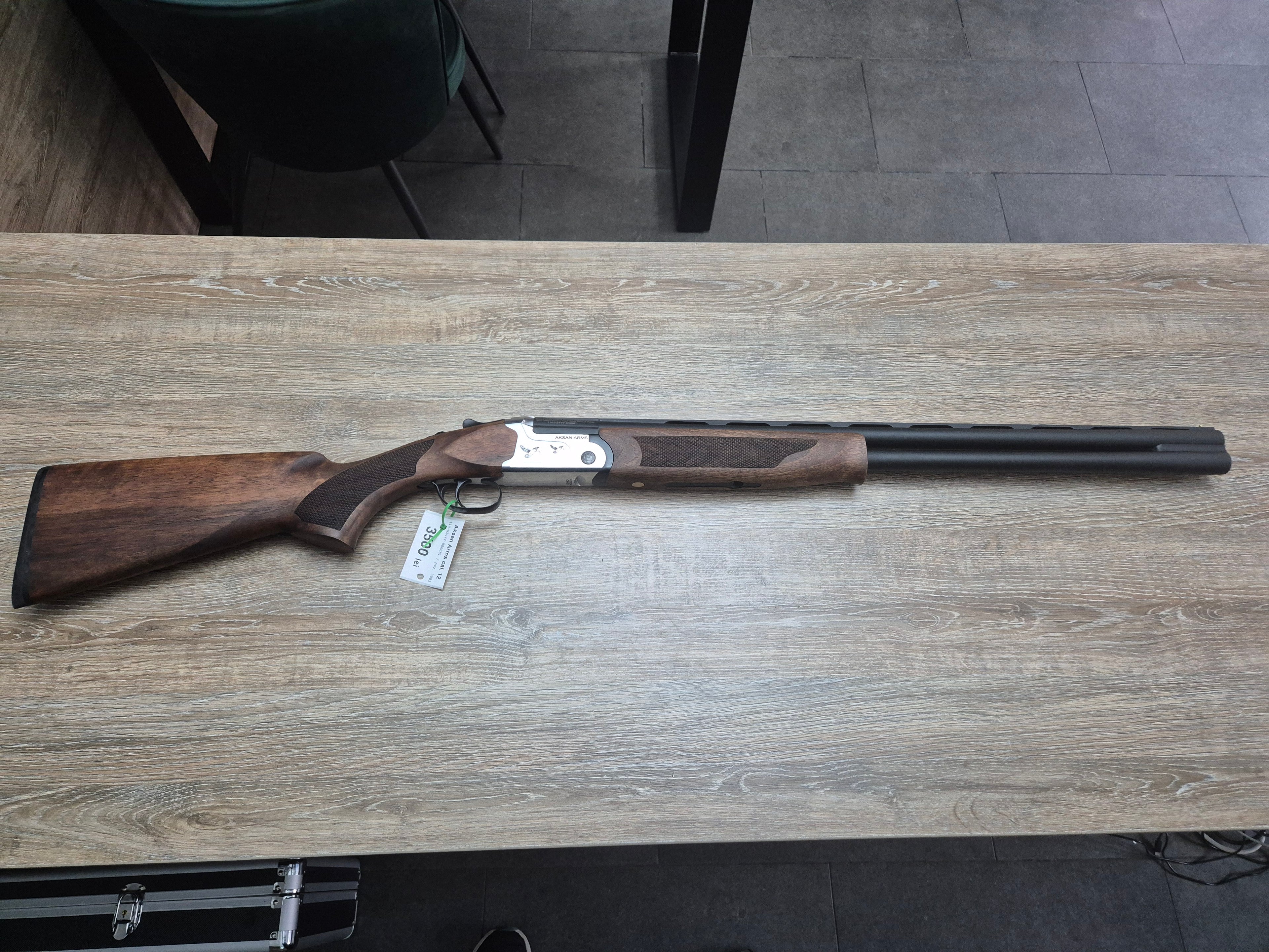 Bock Aksan Arms, cal 12/76, tevi 66cm, pat lemn, silver