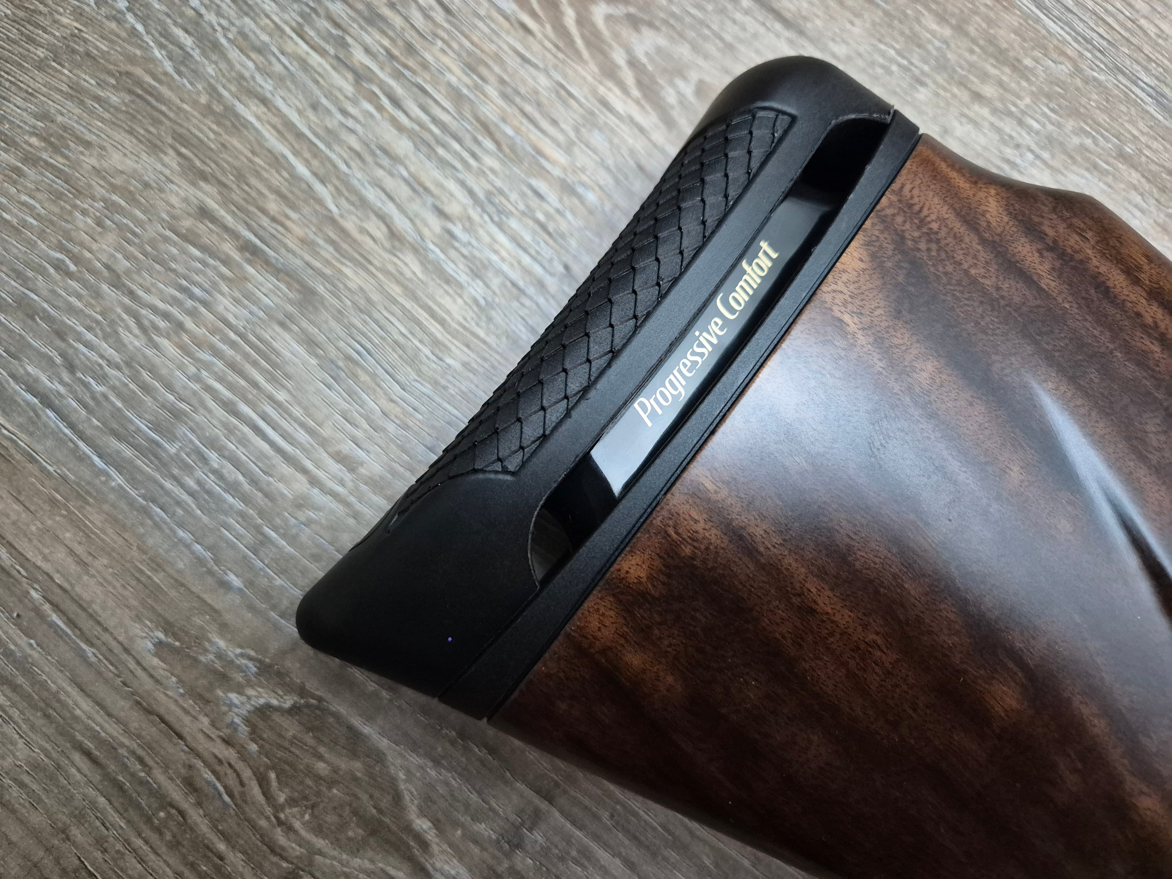 Carabina Benelli Lupo Deluxe cal 300 win mag, 61cm, pat lemn, gravuri