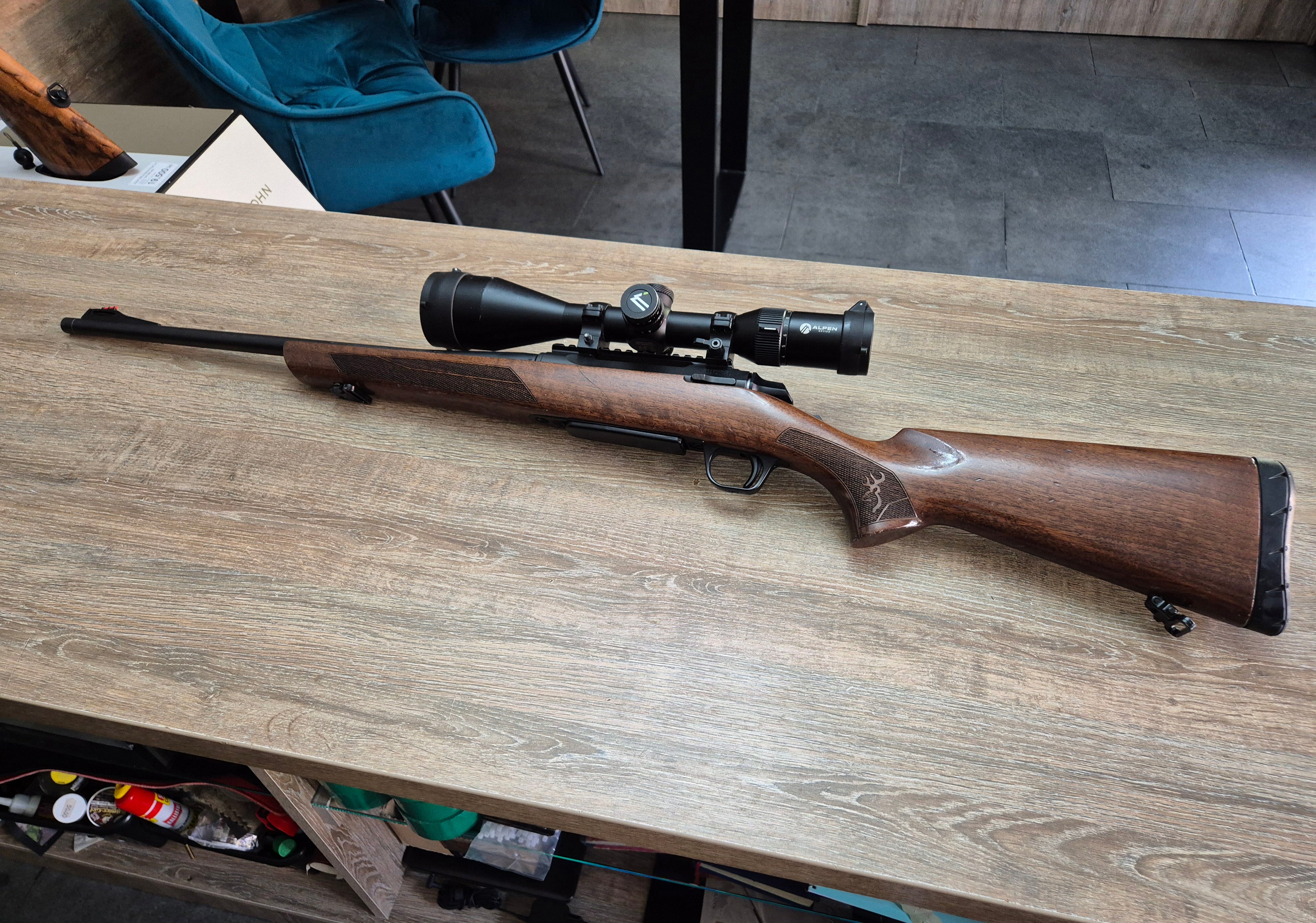 Carabina Browning A-Bolt 3+ Hunter, cal 300 win mag, luneta Alpen 2.5-15x56