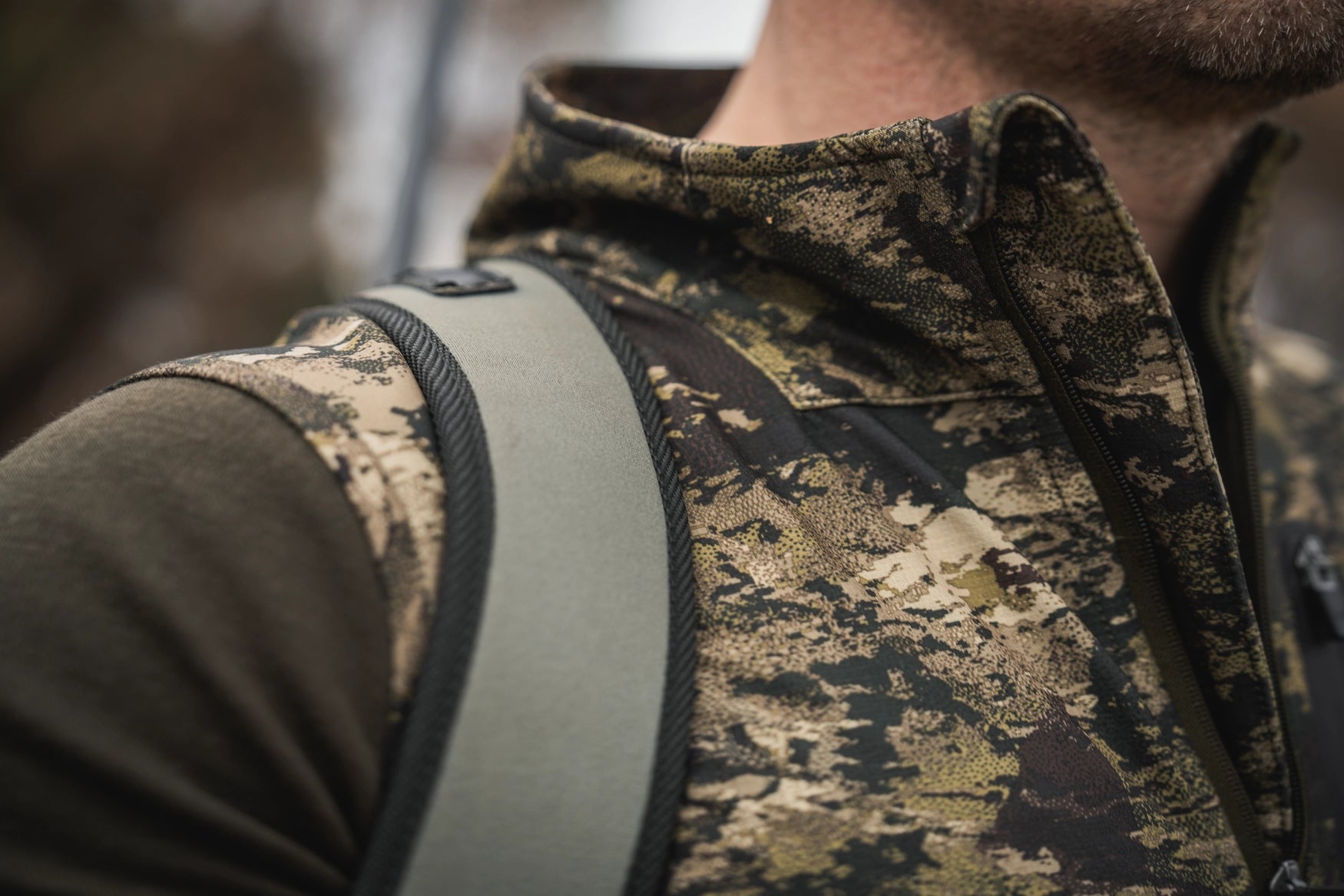 Vesta Seeland Chaser Aero, Camo InVis, anti-vant si apa